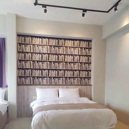 Railway Traveler B&B T'ai-tung Dış mekan fotoğraf