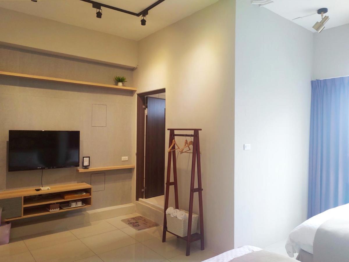 Railway Traveler B&B T'ai-tung Dış mekan fotoğraf