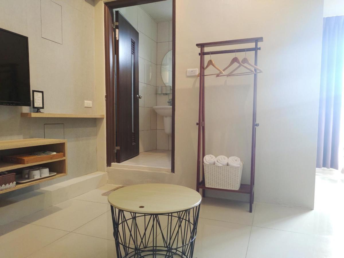 Railway Traveler B&B T'ai-tung Dış mekan fotoğraf