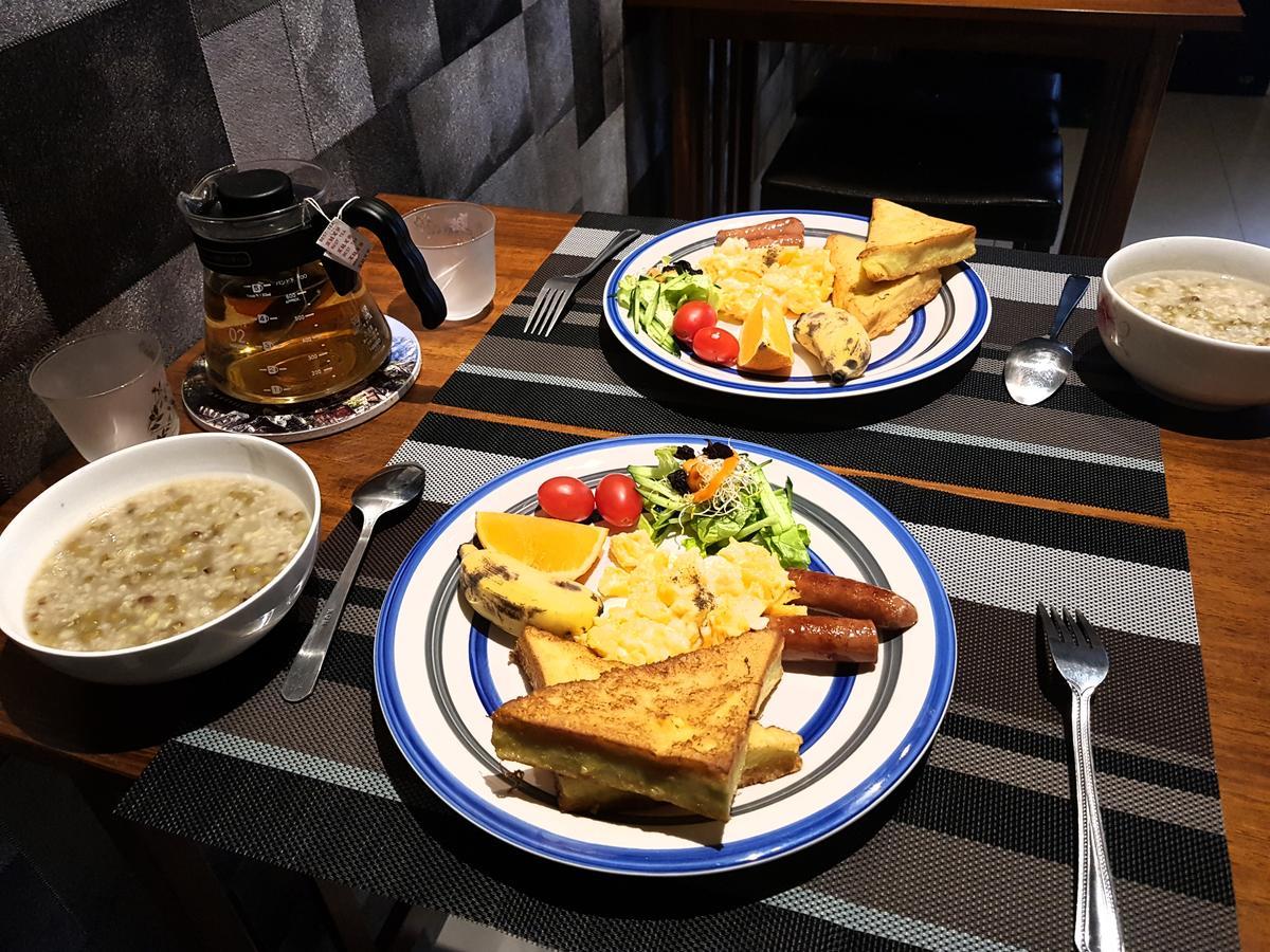 Railway Traveler B&B T'ai-tung Dış mekan fotoğraf