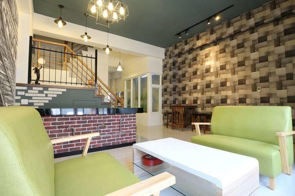 Railway Traveler B&B T'ai-tung Dış mekan fotoğraf