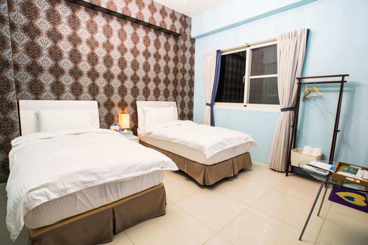 Railway Traveler B&B T'ai-tung Dış mekan fotoğraf